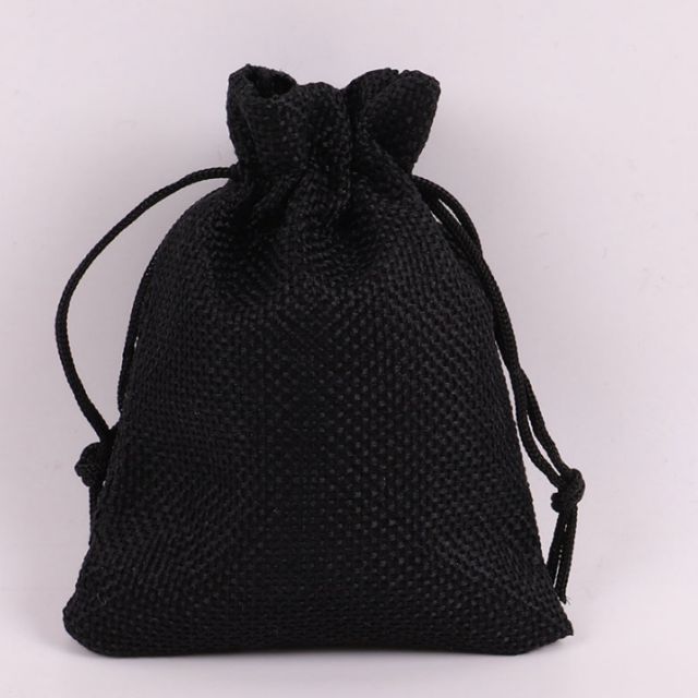 Best Reusable Fabric Bags Made From Natural Materials for Sustainable Gift Packaging.