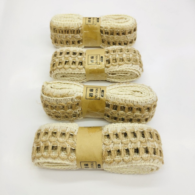 Hollow-structure hemp rope in natural color for rustic decorations and sustainable projects.