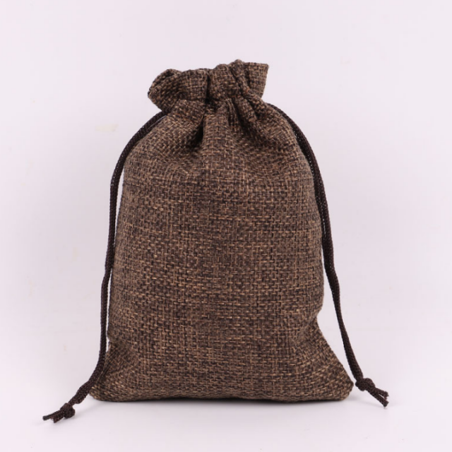 China Reusable Fabric Bags Made From Natural Materials for Sustainable Gift Packaging.