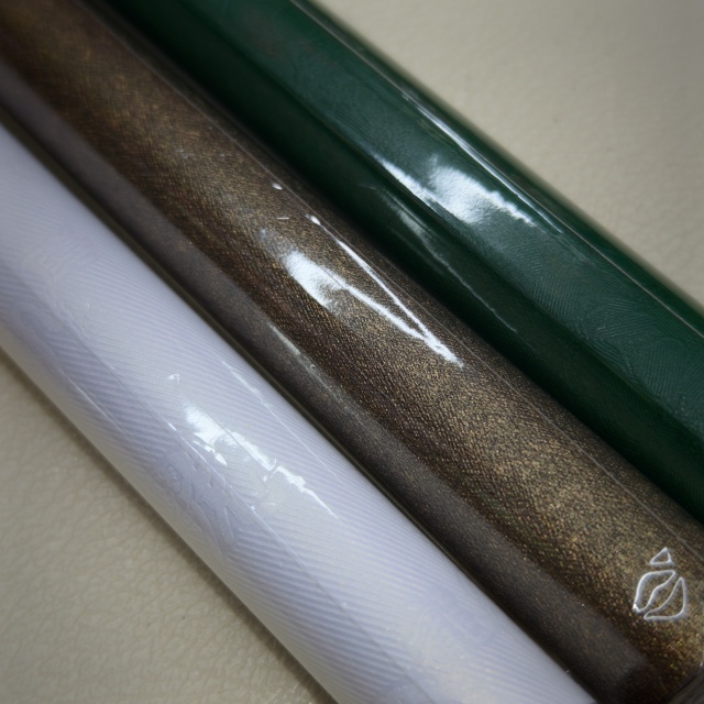 Luxurious Pearlized Paper with Elegant Iridescent Sheen, Ideal for Premium Gift Packaging And Sophisticated Branding Projects.