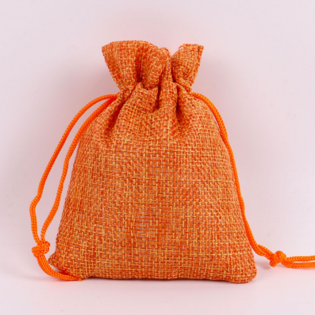 Best Reusable Fabric Bags Made From Natural Materials for Sustainable Gift Packaging.