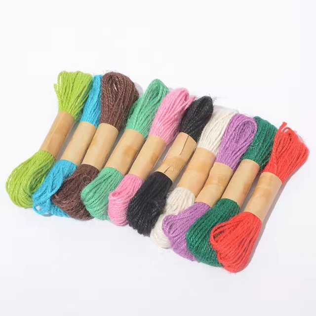 China Supply Vibrant Leaf-patterned Hemp Rope for Decorative Crafts And Sustainable Packaging.