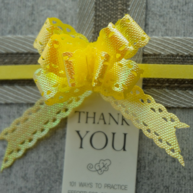 Fluffy Pom Pom Bows for Adorable Gift Decorations. Soft, Dimensional, And Perfect for Adding Playful Charm To Presents And Crafts.