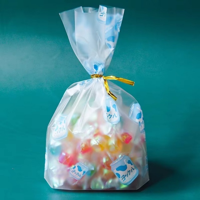 Customizable Gift Bags in Various Sizes And Materials, Perfect for Retail And Events.