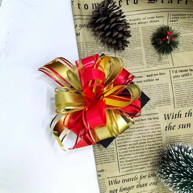 Tirez le ruban &agrave; nœud de Chine Manufctoy. Facile &agrave; utiliser, gain de temps et disponible en diff&eacute;rentes couleurs et styles.