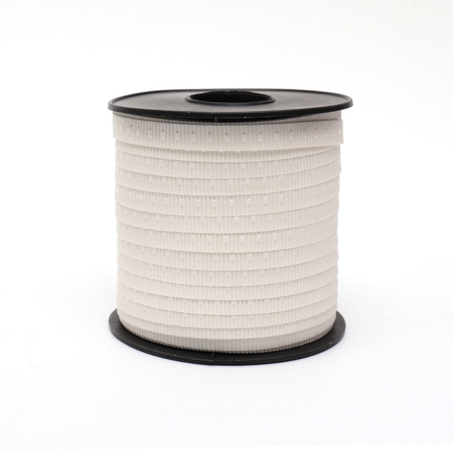 Food-safe baking cake ribbons for decorative cake packaging and pastry boxes.